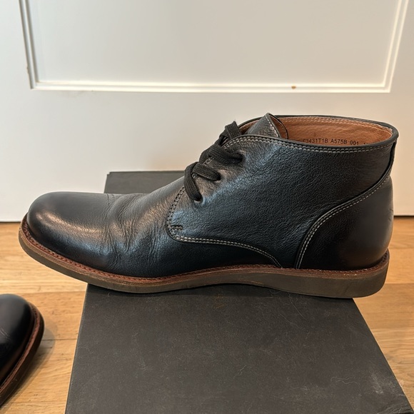 Like NEW John Varvatos Brooklyn Chukka Boot 11 black - Picture 5 of 8